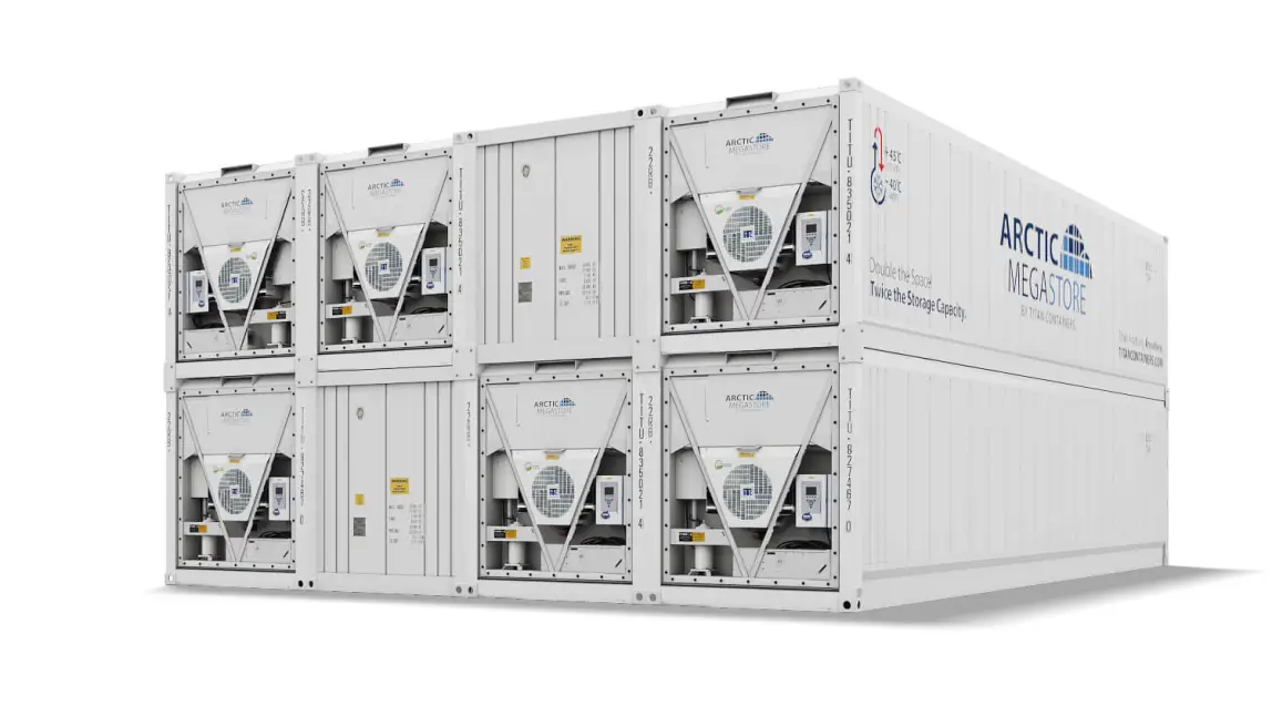 Conteneurs frigorifiques modulaires Arctic MegaStore présentés empilés et équipés d'une rampe d'accès